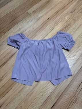 Lavender Off-Shoulder/Open Back Puff Sleeve Top